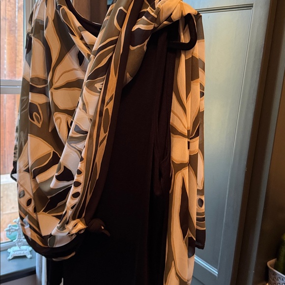 Chico’s Flowy Poncho+Tank in Olive, Black and Cream - Picture 3 of 3